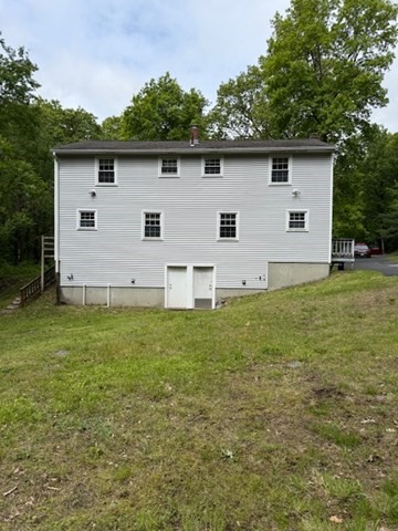 2 bed, 1 bath apartment for rent at 607 Flat Hill Rd Unit 607, Lunenburg — photo 3 of 15