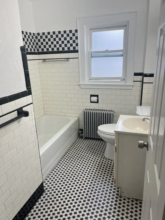 2 bed, 1 bath apartment for rent at 607 Washington St Unit 1L, Braintree — photo 10 of 11