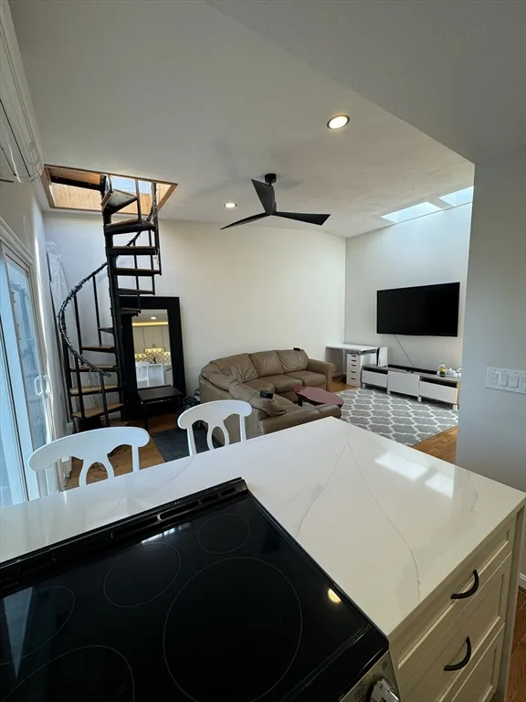 2 bed, 1 bath apartment for rent at 608 Dorchester Ave Unit 3, South Boston