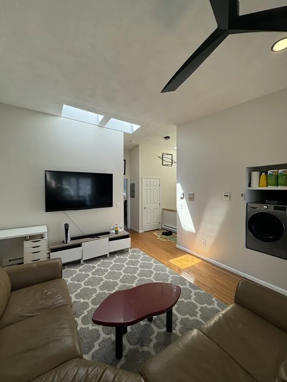 2 bed, 1 bath apartment for rent at 608 Dorchester Ave Unit 3, South Boston — photo 3 of 14