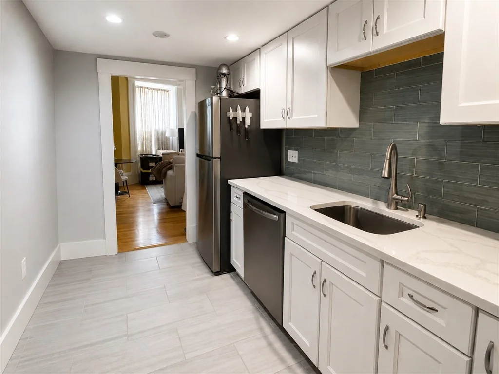 1 bed, 1 bath apartment for rent at 608 Massachusetts Ave Unit 2, South End — photo 3 of 8