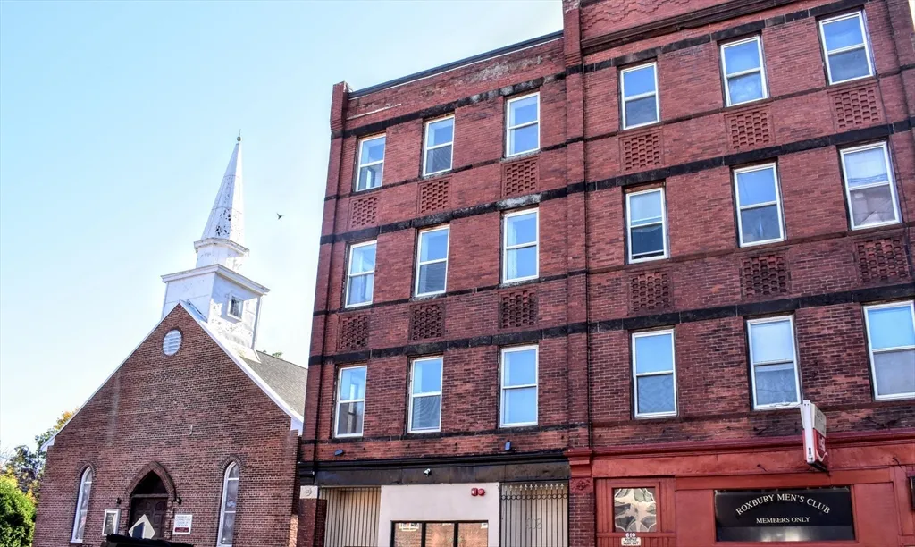 3 bed, 1 bath apartment for rent at 608 Shawmut Ave Unit 3, South End — photo 11 of 22