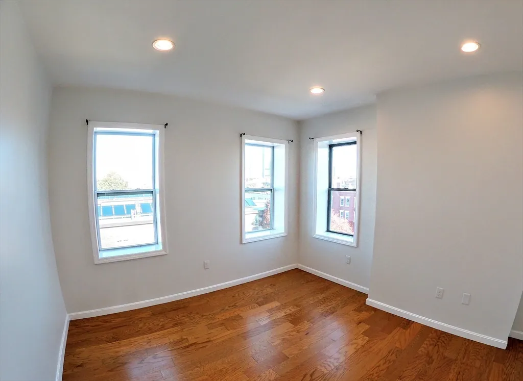 3 bed, 1 bath apartment for rent at 608 Shawmut Ave Unit 3, South End — photo 12 of 22