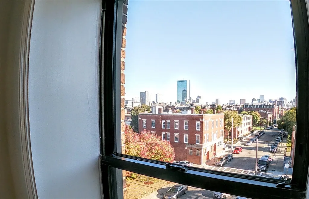 3 bed, 1 bath apartment for rent at 608 Shawmut Ave Unit 3, South End — photo 13 of 22
