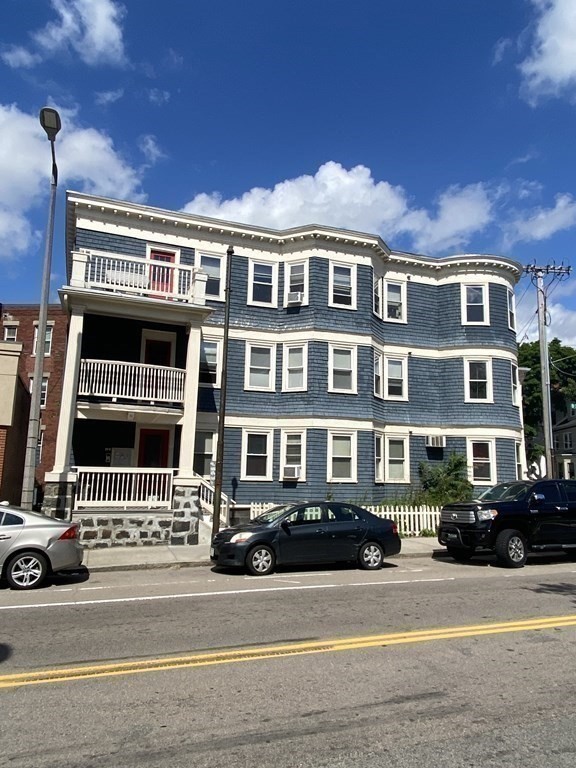 2 bed, 1 bath apartment for rent at 609 Centre St Unit 3, Jamaica Plain — photo 16 of 17
