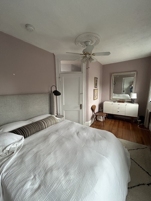 2 bed, 1 bath apartment for rent at 609 Centre St Unit 3, Jamaica Plain — photo 11 of 17