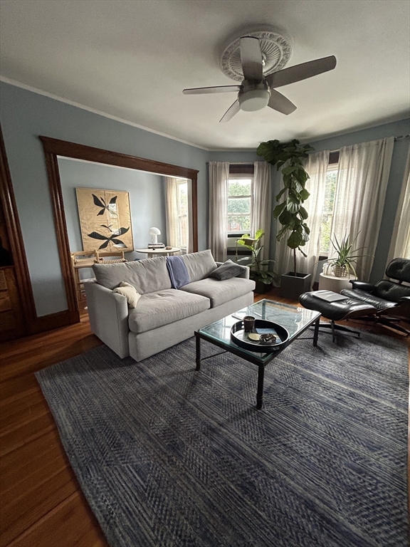 2 bed, 1 bath apartment for rent at 609 Centre St Unit 3, Jamaica Plain — photo 2 of 17