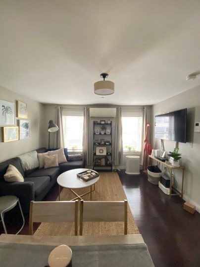 1 bed, 1 bath apartment for rent at 609 E 2nd St Unit 1, South Boston
