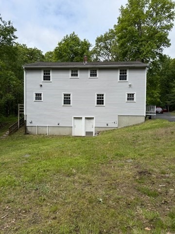 2 bed, 1 bath apartment for rent at 609 Flat Hill Rd Unit 609, Lunenburg — photo 2 of 21