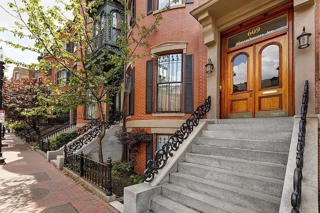 2 bed, 1 bath apartment for rent at 609 Massachusetts Ave Unit 2, South End — photo 11 of 12