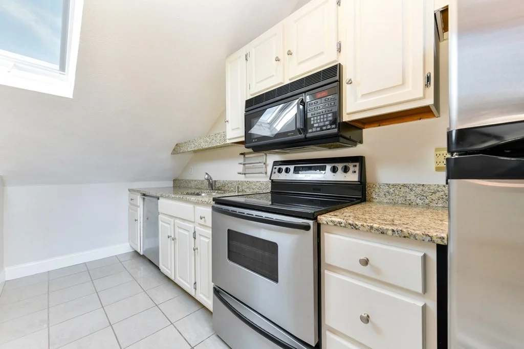 2 bed, 1 bath apartment for rent at 609 Tremont St Unit 4, South End — photo 9 of 19