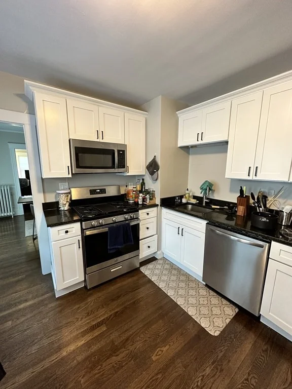 2 bed, 1 bath apartment for rent at 61 Aberdeen Ave Unit 2, West Cambridge — photo 2 of 14