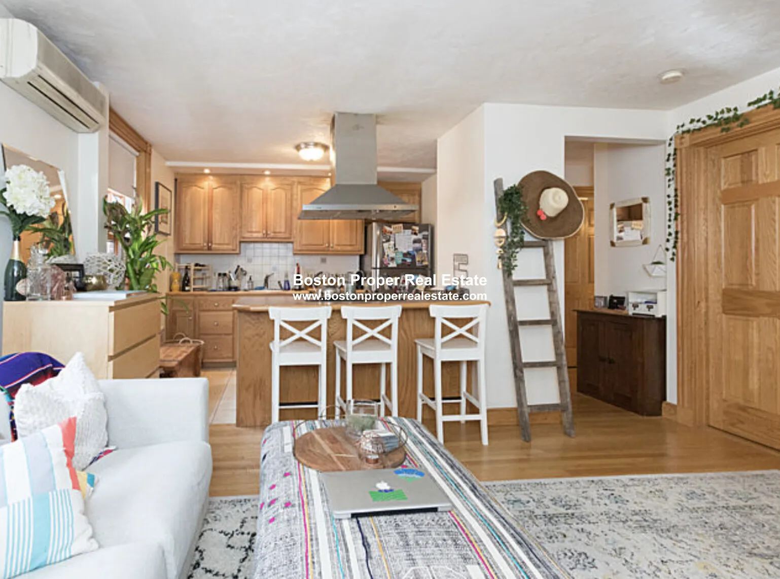 1 bed, 1 bath apartment for rent at 61 Anderson St Unit 2, Beacon Hill
