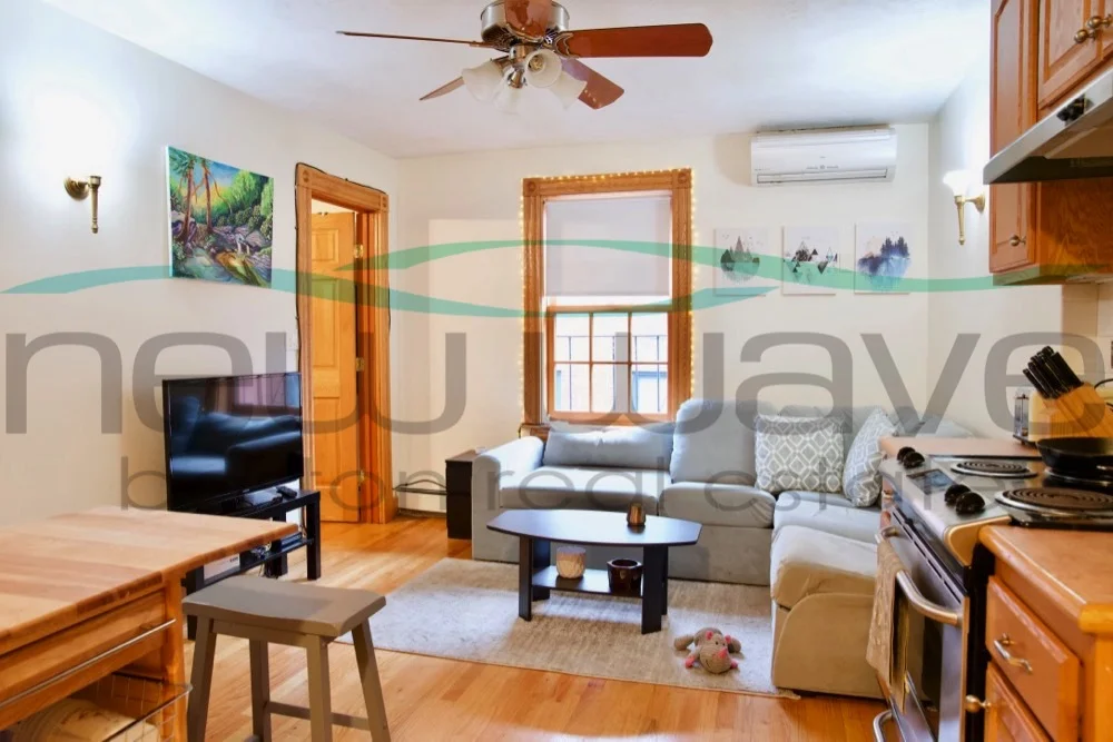 2 bed, 1 bath apartment for rent at 61 Anderson St Unit 4, Beacon Hill — photo 2 of 6