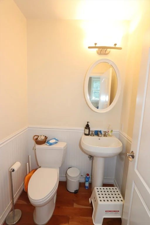 4 bed, 3 bath apartment for rent at 61 Baker St Unit 61, Belmont — photo 10 of 32