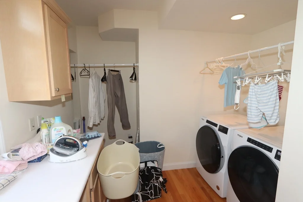 4 bed, 3 bath apartment for rent at 61 Baker St Unit 61, Belmont — photo 27 of 32