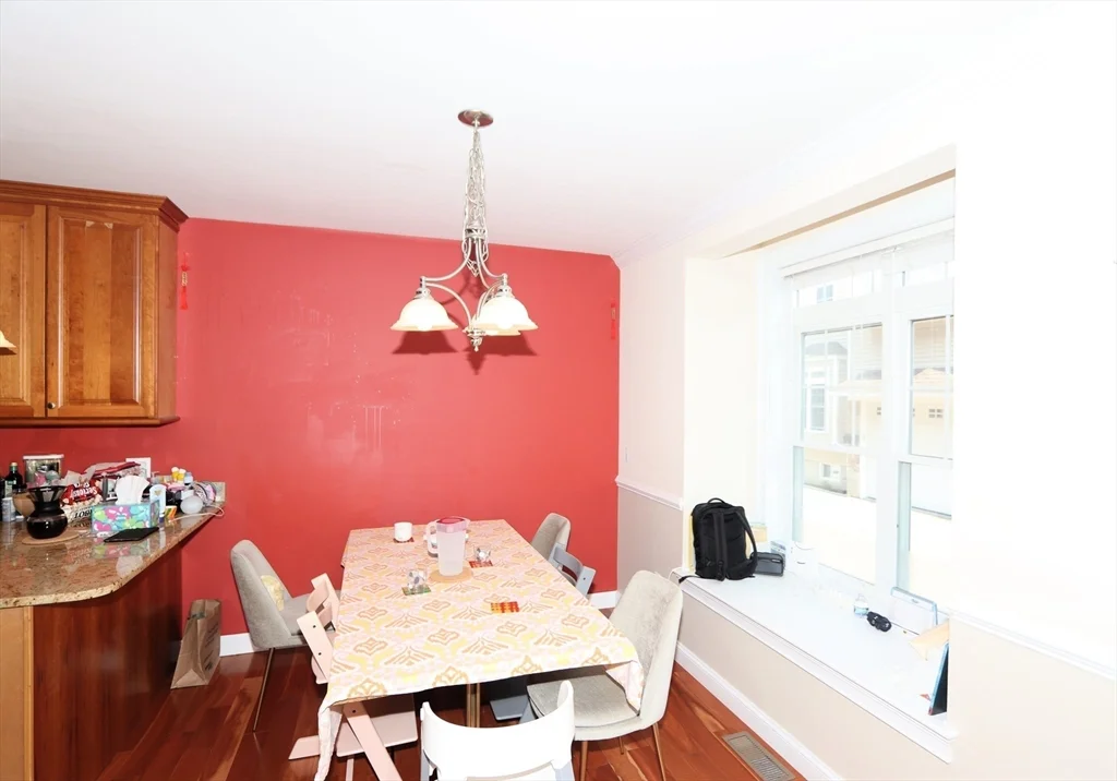 4 bed, 3 bath apartment for rent at 61 Baker St Unit 61, Belmont — photo 9 of 32