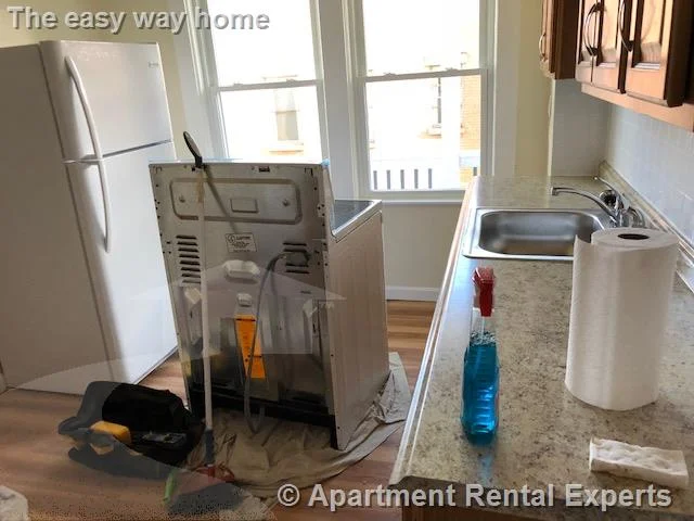 2 bed, 1 bath apartment for rent at 61 Bishop Allen Dr Unit 2, Central Square — photo 8 of 10
