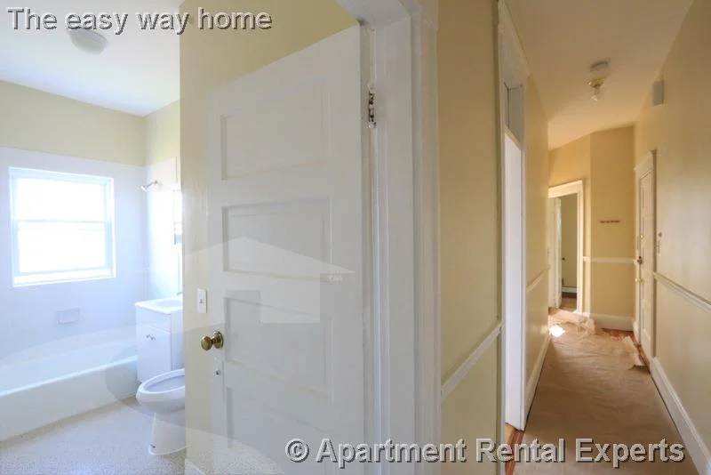 3 bed, 1 bath apartment for rent at 61 Bishop Allen Dr Unit 4, Central Square — photo 14 of 17