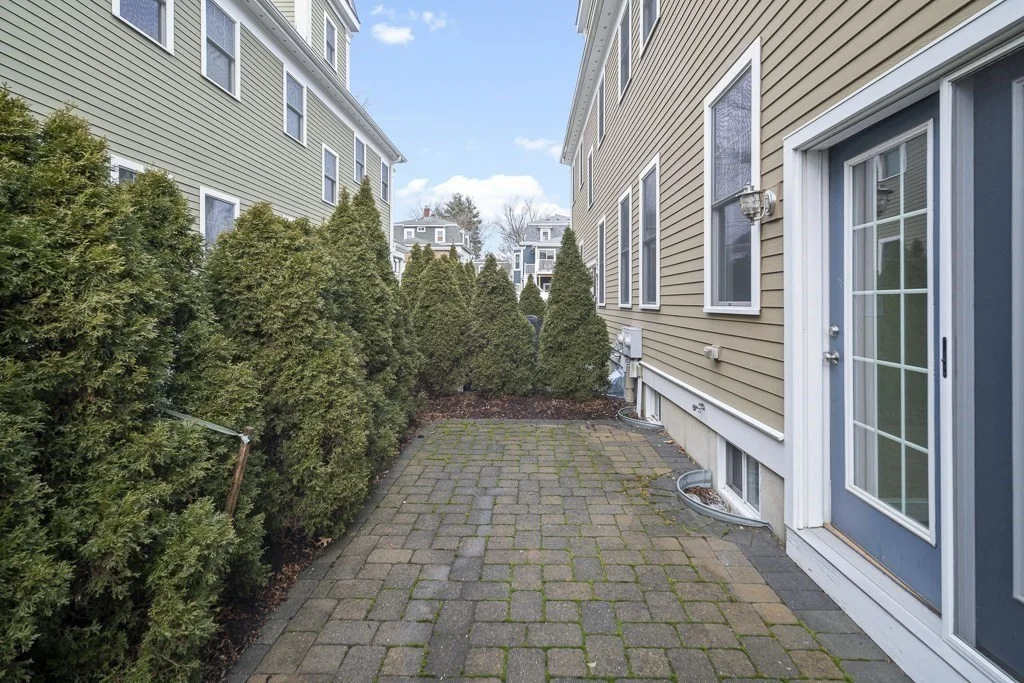 3 bed, 3 bath apartment for rent at 61 Boyd St Unit 61, Watertown — photo 18 of 25