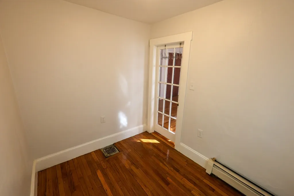 2 bed, 1 bath apartment for rent at 61 Boylston St Unit 2, Faulkner — photo 6 of 10
