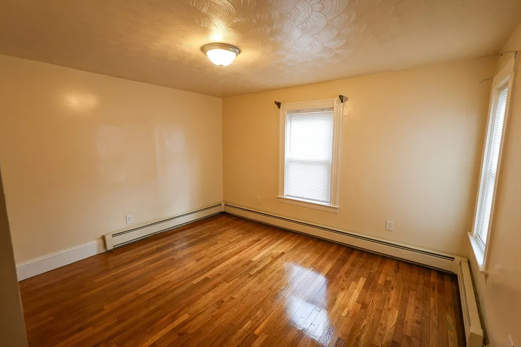 2 bed, 1 bath apartment for rent at 61 Boylston St Unit 2, Faulkner — photo 7 of 10
