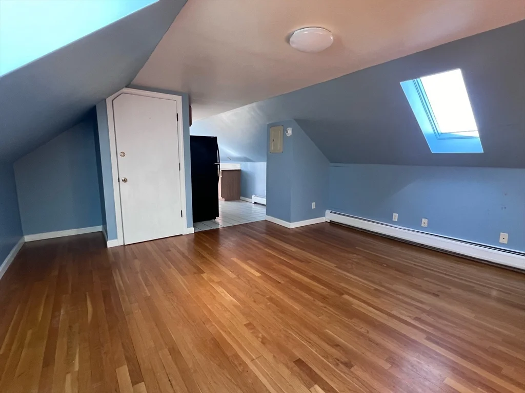 1 bed, 1 bath apartment for rent at 61 Brayton Unit 3, Fall River — photo 4 of 10