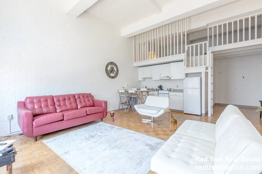 Studio bed, 1 bath apartment for rent at 61 Brookline Ave Unit 214, Fenway — photo 2 of 11