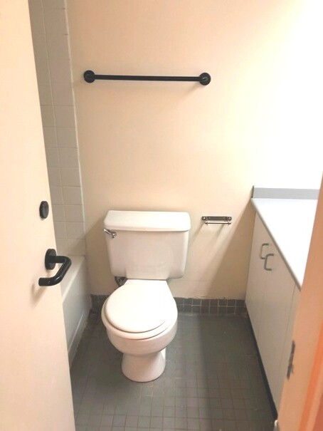Studio bed, 1 bath apartment for rent at 61 Brookline Ave Unit 420, Fenway — photo 1 of 12