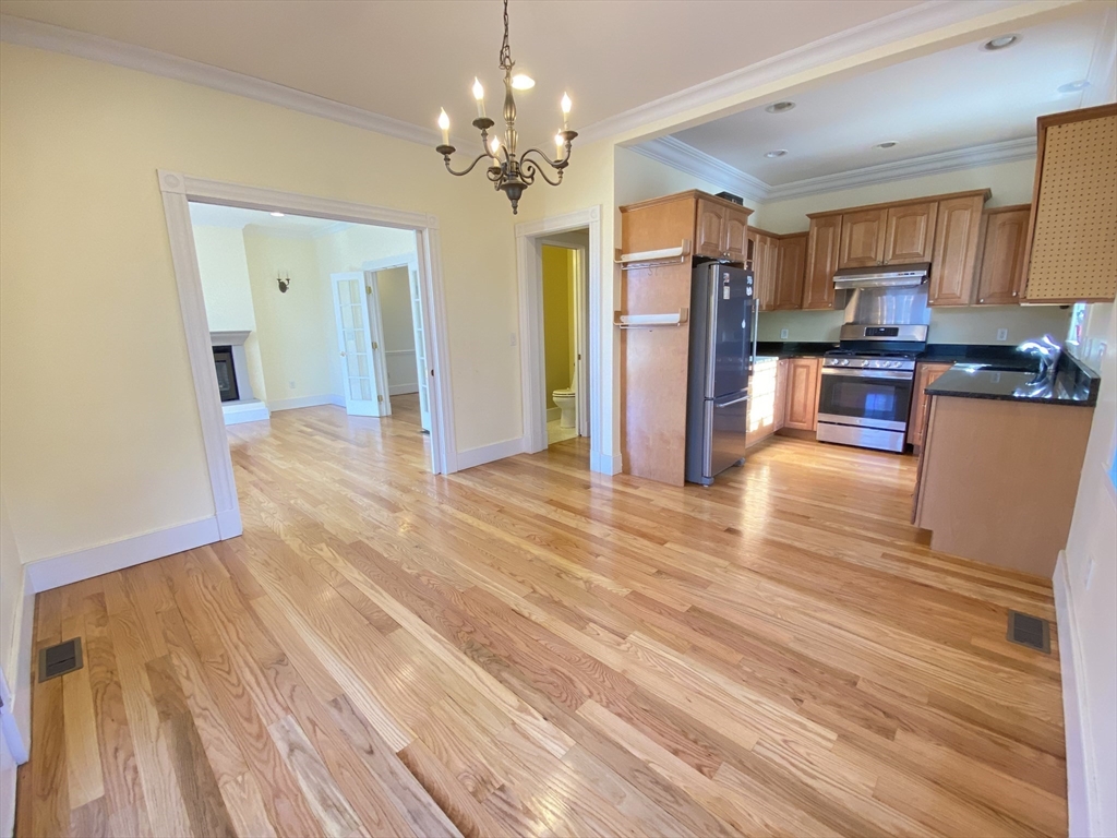 3 bed, 2 bath apartment for rent at 61 Cedar St Unit U3, North Cambridge — photo 2 of 29