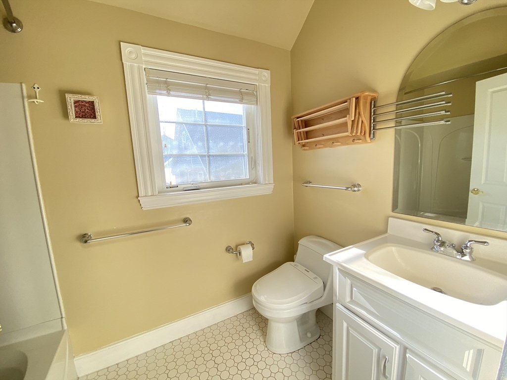 3 bed, 2 bath apartment for rent at 61 Cedar St Unit U3, North Cambridge — photo 16 of 29