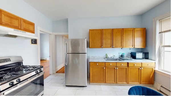 4 bed, 1 bath apartment for rent at 61 Crescent Ave Unit 3, Boston — photo 2 of 14
