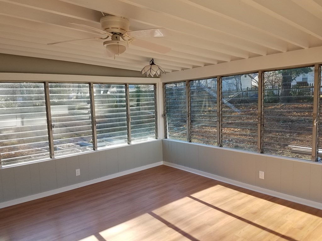 3 bed, 2 bath apartment for rent at 61 Cypress Rd Unit House, Milton — photo 8 of 10