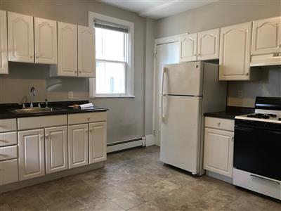 1 bed, 1 bath apartment for rent at 61 Dana St Unit 3, Mid Cambridge — photo 1 of 11