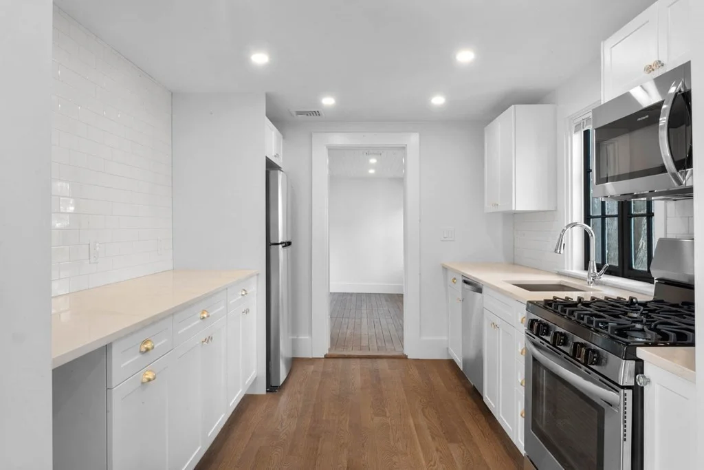 2 bed, 1 bath apartment for rent at 61 Front St Unit 2, Old Town — photo 13 of 39