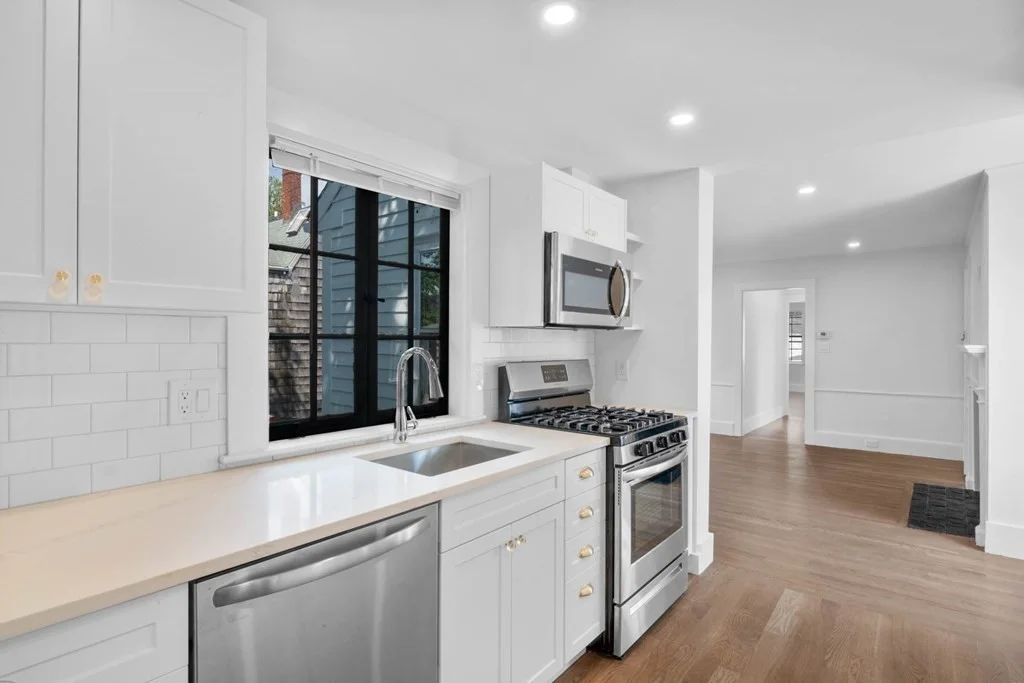 2 bed, 1 bath apartment for rent at 61 Front St Unit 2, Old Town — photo 16 of 39