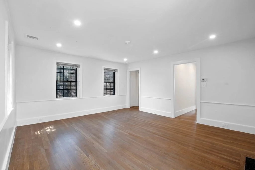 2 bed, 1 bath apartment for rent at 61 Front St Unit 2, Old Town — photo 12 of 39