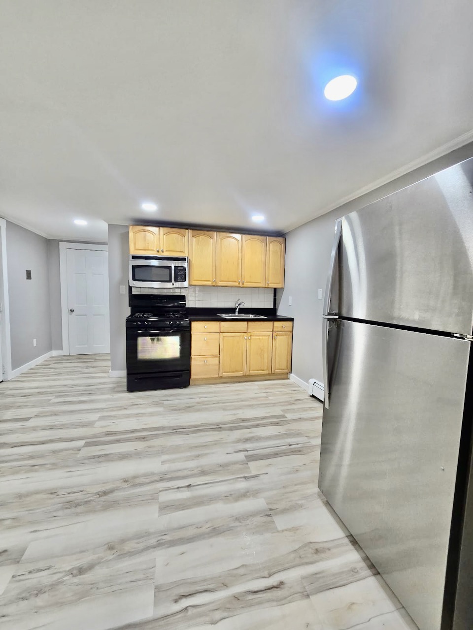 1 bed, 1 bath apartment for rent at 61 Gates St Unit 1, South Boston — photo 6 of 21