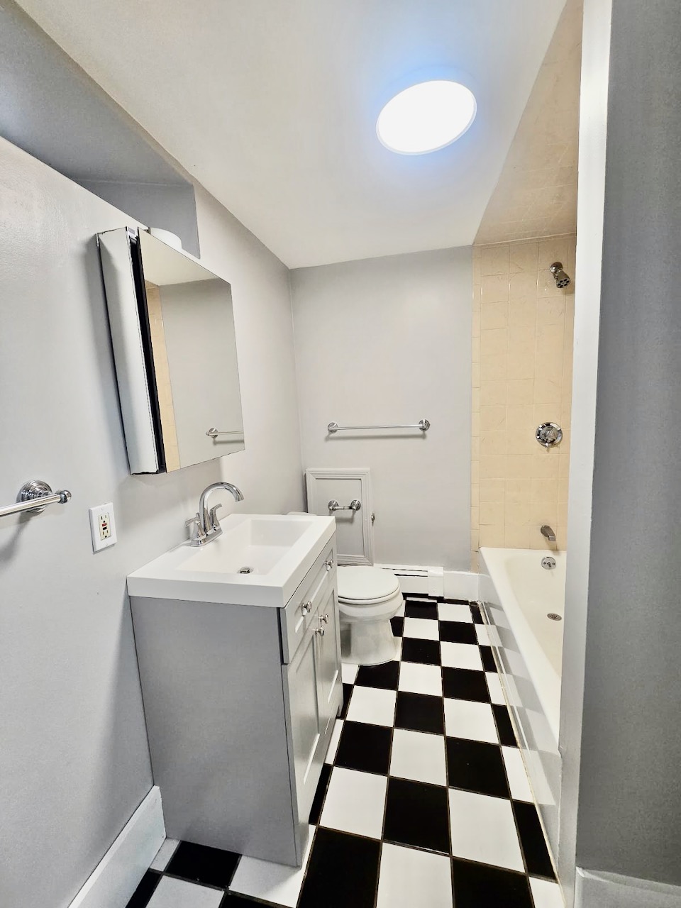 1 bed, 1 bath apartment for rent at 61 Gates St Unit 1, South Boston — photo 21 of 21