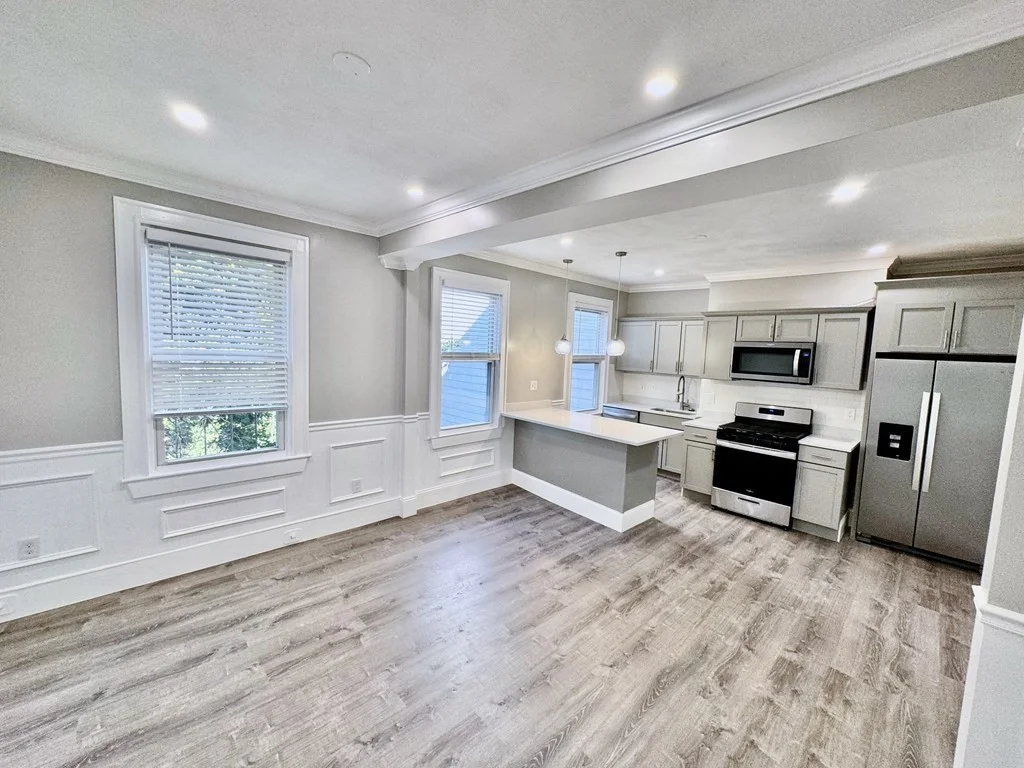 2 bed, 1 bath apartment for rent at 61 Gates St Unit 2, South Boston — photo 3 of 41