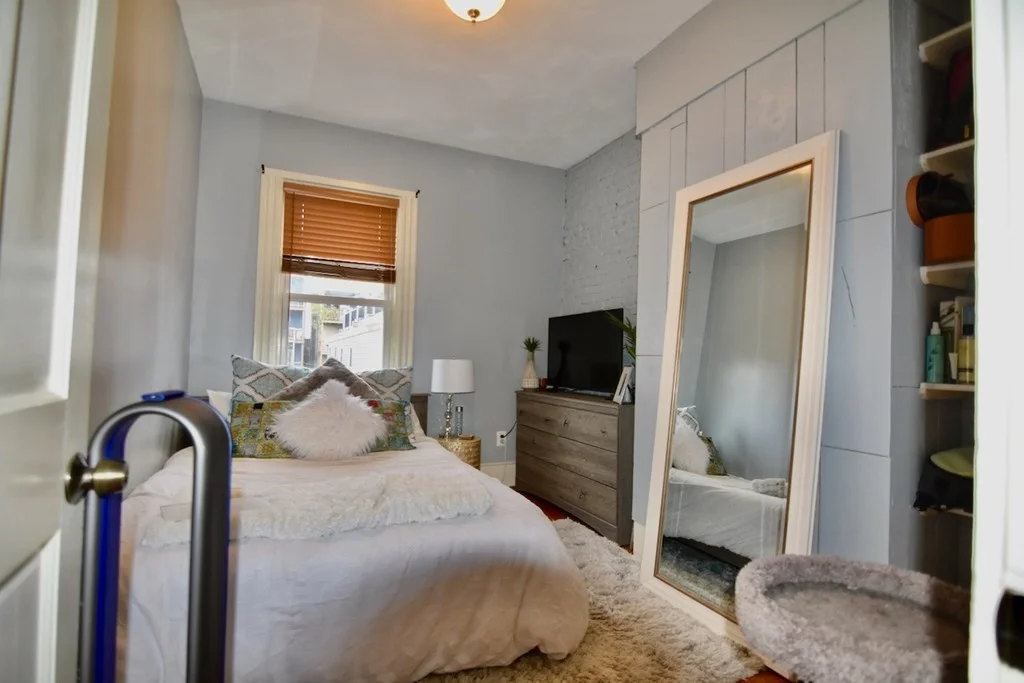 2 bed, 1 bath apartment for rent at 61 Gates St Unit 3, South Boston — photo 8 of 12