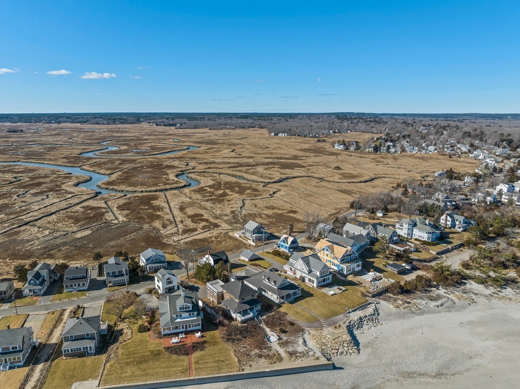 3 bed, 2 bath apartment for rent at 61 Gurnet Rd, Duxbury — photo 36 of 41