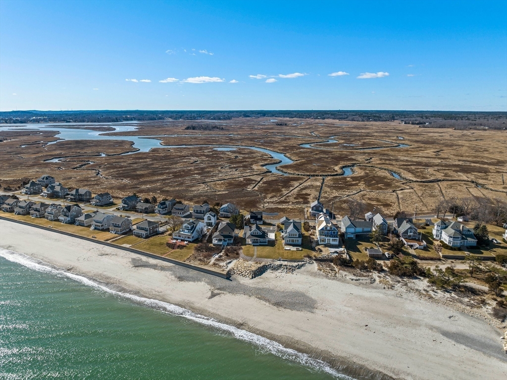 3 bed, 2 bath apartment for rent at 61 Gurnet Rd, Duxbury — photo 37 of 41