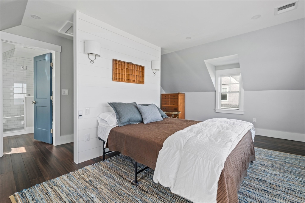3 bed, 2 bath apartment for rent at 61 Gurnet Rd, Duxbury — photo 25 of 41