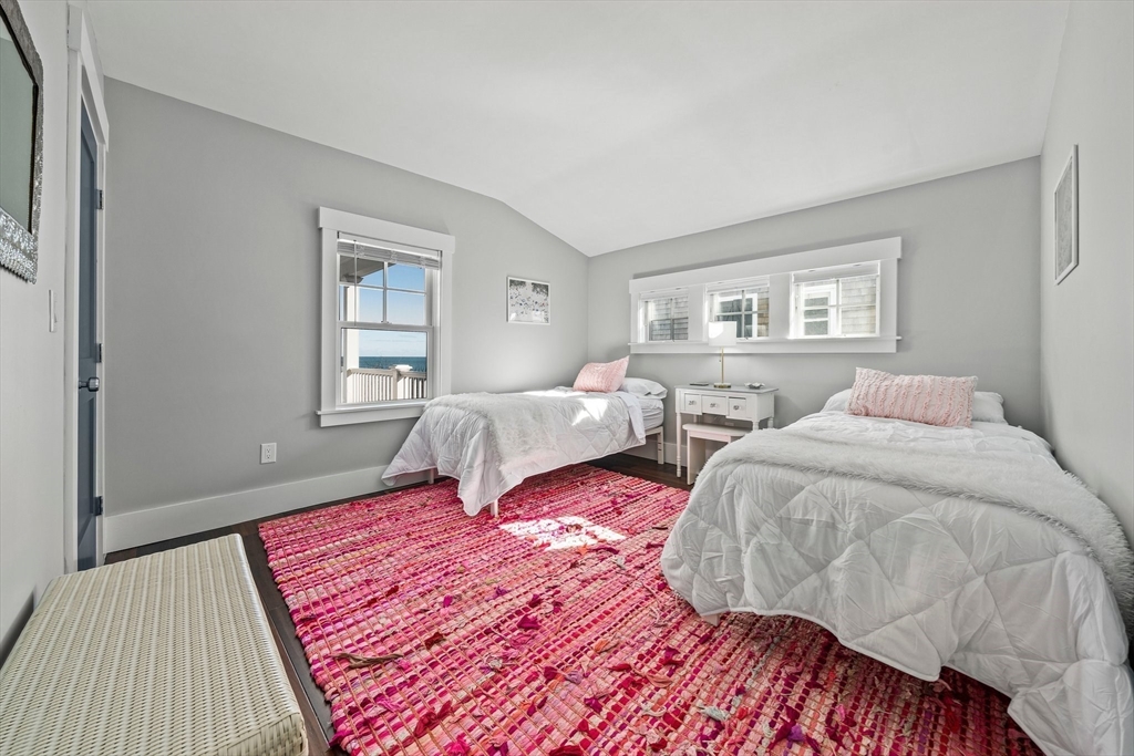 3 bed, 2 bath apartment for rent at 61 Gurnet Rd, Duxbury — photo 15 of 41