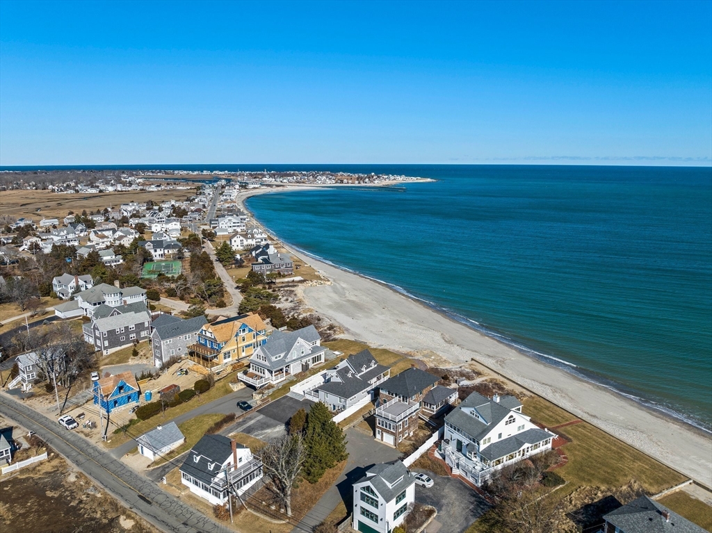 3 bed, 2 bath apartment for rent at 61 Gurnet Rd, Duxbury — photo 34 of 41