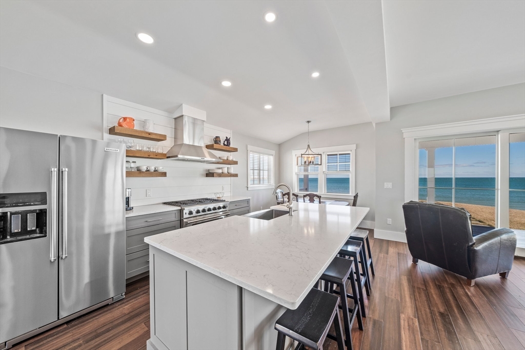 3 bed, 2 bath apartment for rent at 61 Gurnet Rd, Duxbury — photo 9 of 41