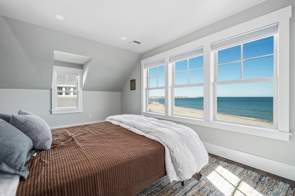 3 bed, 2 bath apartment for rent at 61 Gurnet Rd, Duxbury — photo 24 of 41