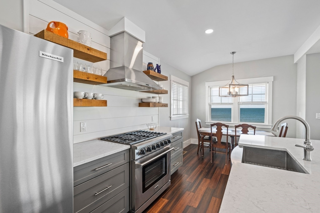 3 bed, 2 bath apartment for rent at 61 Gurnet Rd, Duxbury — photo 11 of 41