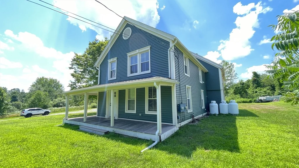3 bed, 1 bath apartment for rent at 61 Hastings Rd Unit 2, Southwick — photo 3 of 36
